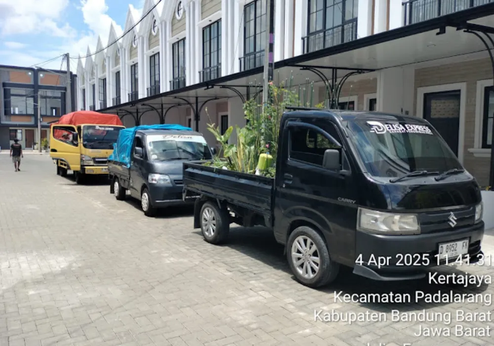 Jasa Rental Pickup untuk Pengiriman Barang di Bandung