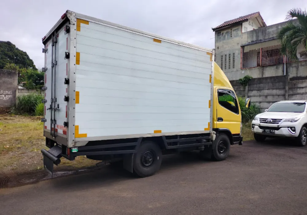 Harga Sewa Mobil Box Harian Bandung