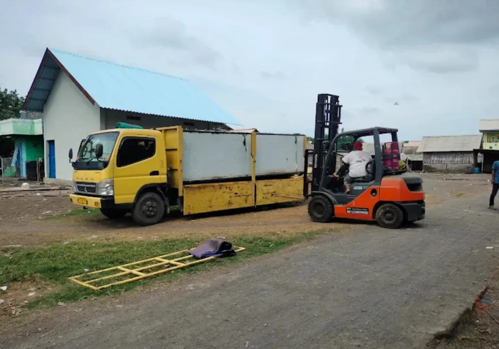 Sewa Truk untuk Kebutuhan Pengiriman Besar di Bandung