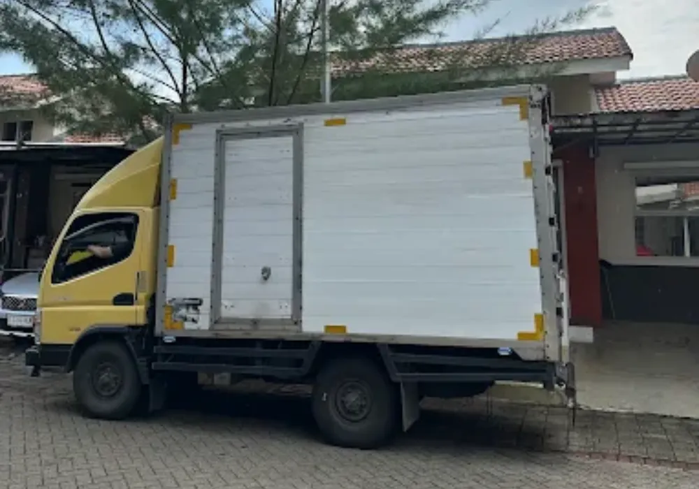 Penyewaan Mobil Box untuk Pindahan Bisnis di Bandung