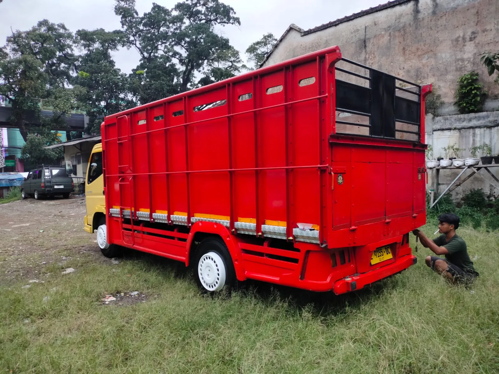 Sewa Truk Besar Terpercaya di Bandung