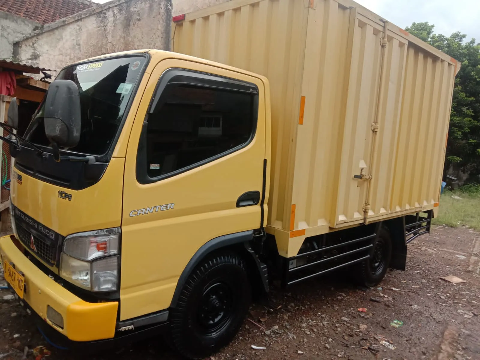 Armada Engkel Box Delisa Express